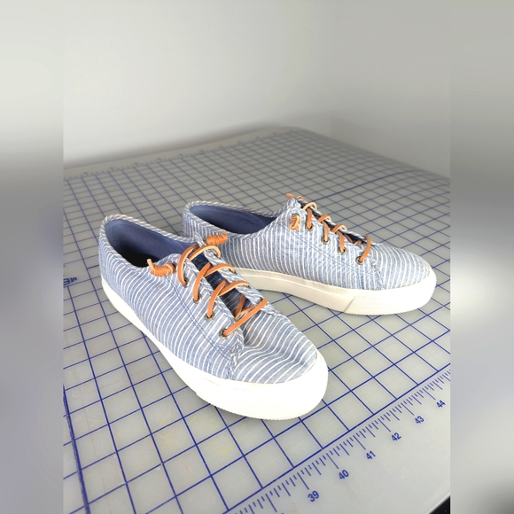 Sperry Striped Blue & White Sneakers – Women’s 9.5, Leather Laces - Picture 4 of 16